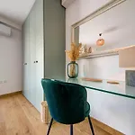 Modern 1-br Steps From Spinola Bay Apartamento San Julián