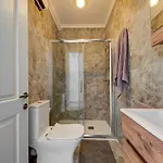 Modern 1-br Steps From Spinola Bay *
